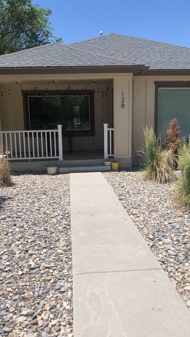 Building Photo - LOVELY HOME FOR RENT IN PROVO!!