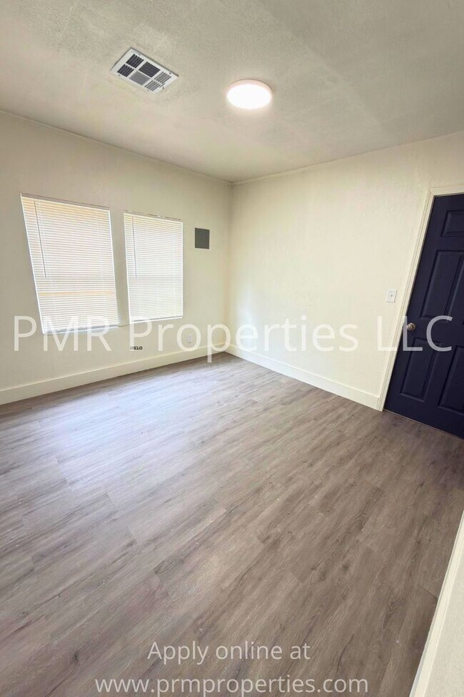 Foto del edificio - 3 Bedroom/ 1 Bathroom House