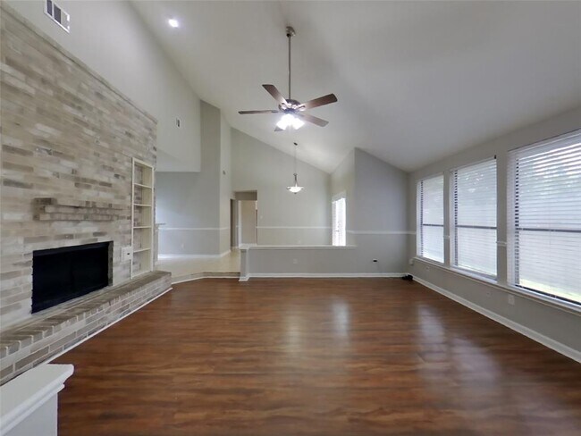 Foto del edificio - 13822 Cantwell Dr