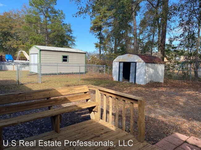 Foto del edificio - 3 br, 2 bath House - 742 Robinhood Drive
