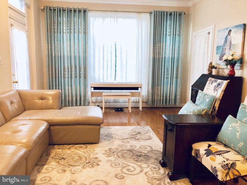 Foto principal - 3738 Center Way