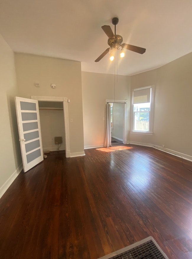 Building Photo - 2110 Cowden Ave
