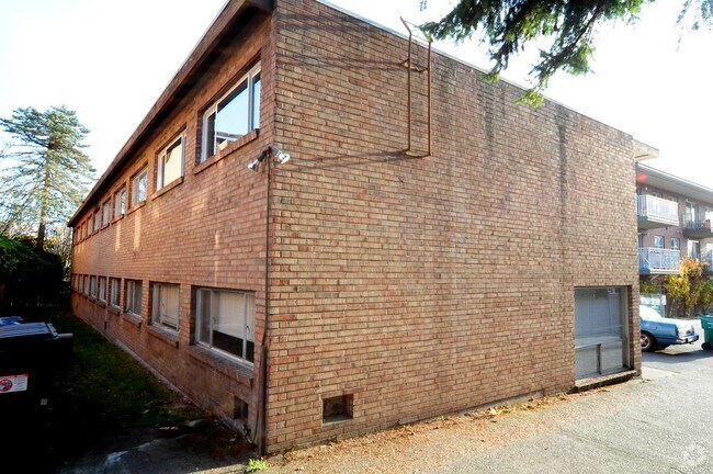Foto del edificio - 416 NE Maple Leaf Pl