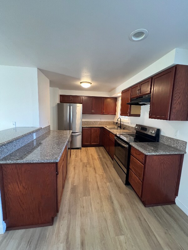 Building Photo - 4407 Roselawn Dr NE