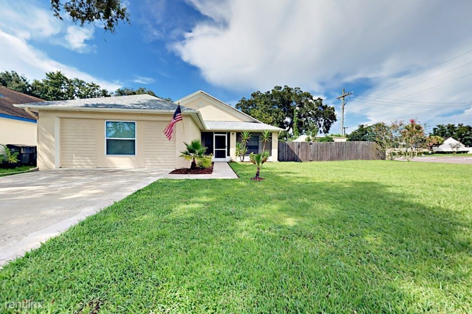Primary Photo - 1704 Brandon Trace Ave