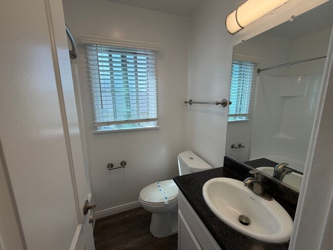 Interior Photo - Somerset Apartments