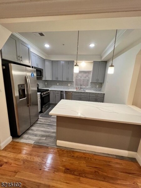Foto del edificio - 55 Hazelwood Ave