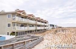 Foto del edificio - 1051 Oceanfront