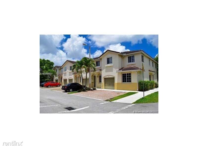 Primary Photo - 21013 NW 14th Pl