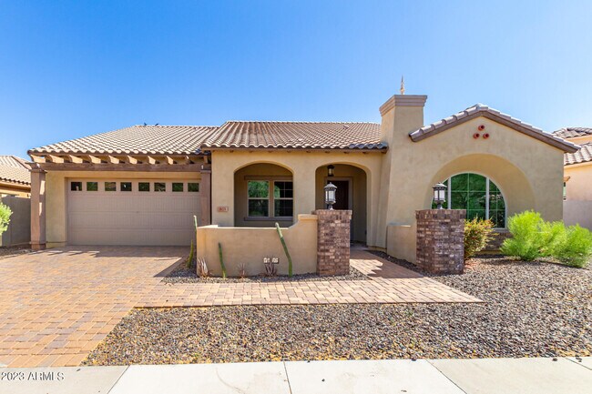 Foto del edificio - 18271 W Desert Trumpet Rd