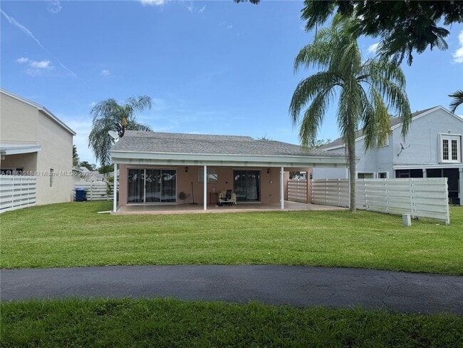 Building Photo - 14570 SW 145th Pl