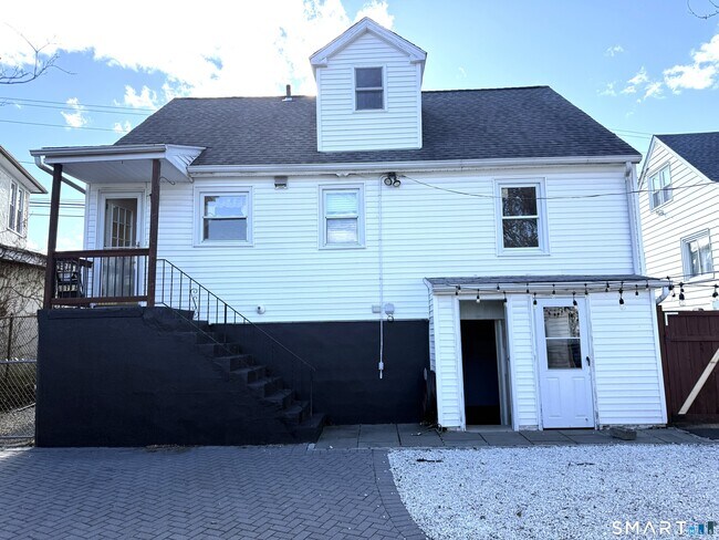 Foto del edificio - 1584 Madison Ave