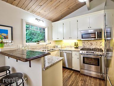 Building Photo - 4 br, 3 bath House - 321 W Baltimore Ave