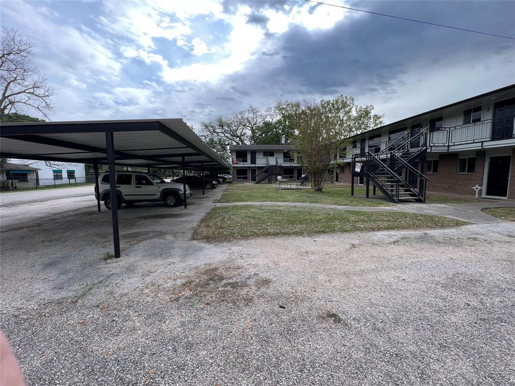 2201 N Grand Blvd Unit 14, Pearland, TX 77581 Room for Rent in