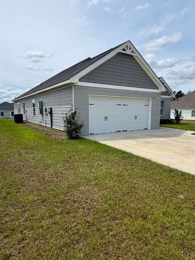 Building Photo - Available now FOR RENT in Rehobeth, AL!!