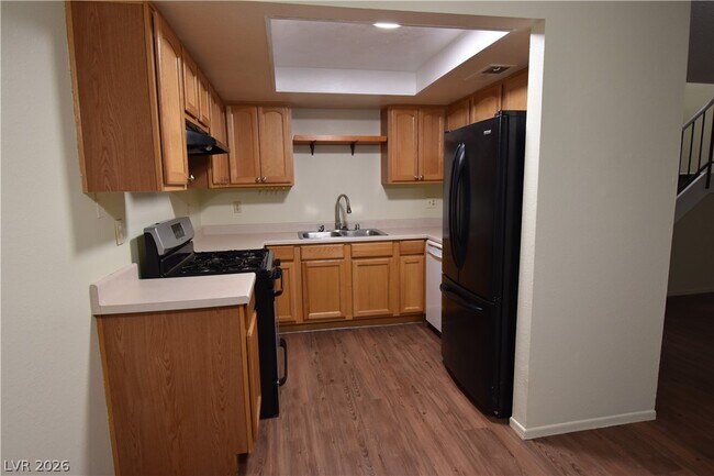 Foto del edificio - 6476 Big Pine Way