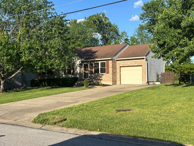 Photo - 1708 Deer Run Dr House