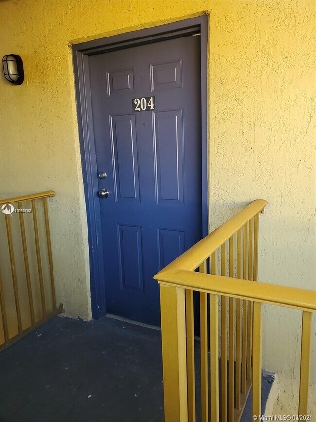 Building Photo - 14930 SW 82nd Terrace