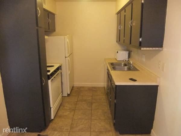 Building Photo - 6332 N Barcelona Ln