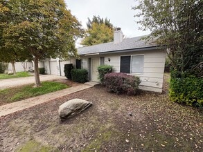 Building Photo - 2034 S Cain St