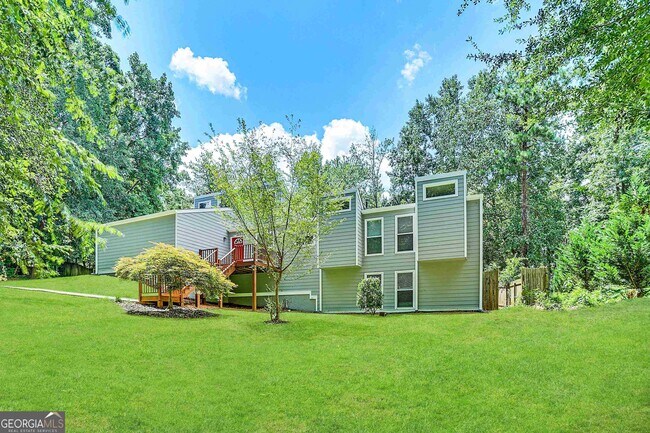 Foto del edificio - 3142 Wicks Lake Dr