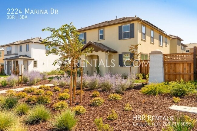 Building Photo - River Island Beautiful 3 Bedroom Rental Mo...