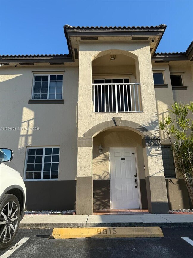 Building Photo - 9315 NW 114th Ln