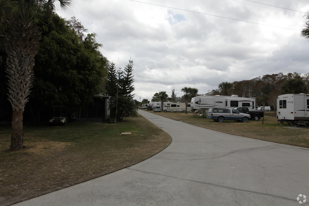 Primary Photo - Lake Cypress RV & Sports Club