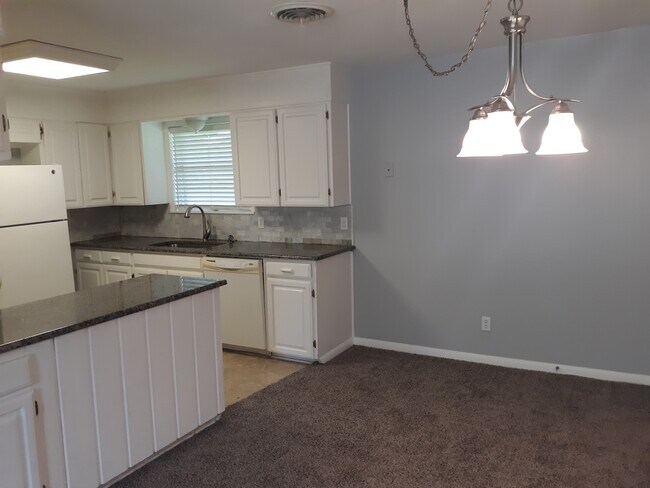 Foto del edificio - 230 S Burdick St