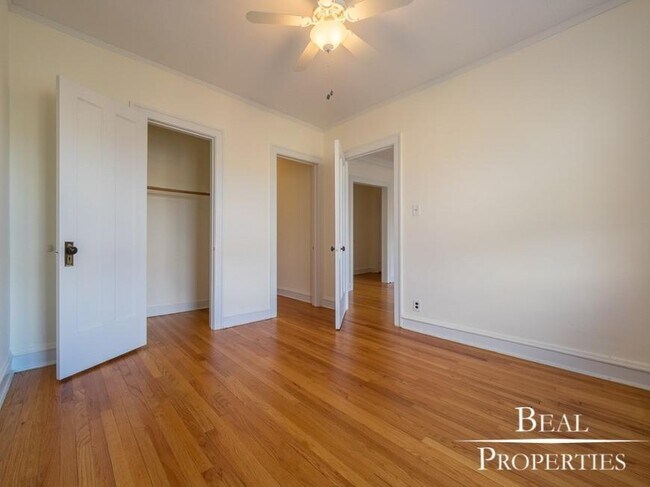 Foto del edificio - 2 bedroom in CHICAGO IL 60657