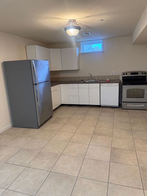 Foto principal - 8701 Lindendale Dr