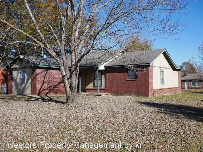 Building Photo - 4 br, 1.5 bath House - 70 Grand Heather