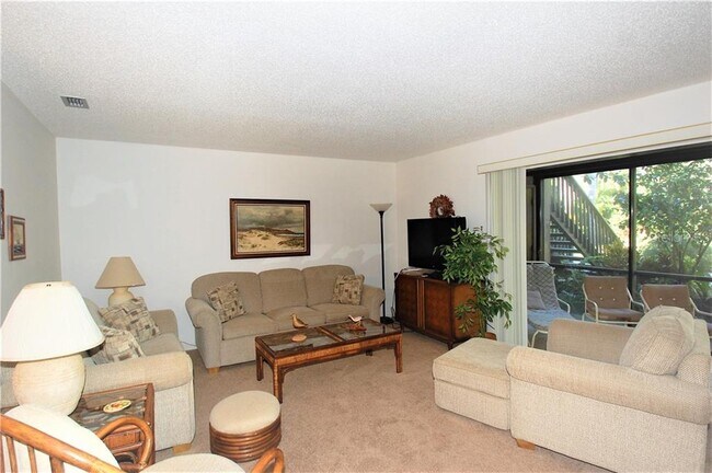 Building Photo - 1708 Glenhouse Dr