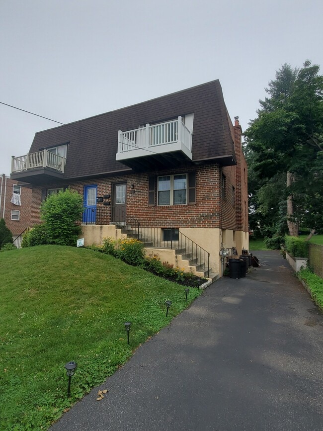 Building Photo - 202 Prospect Ave