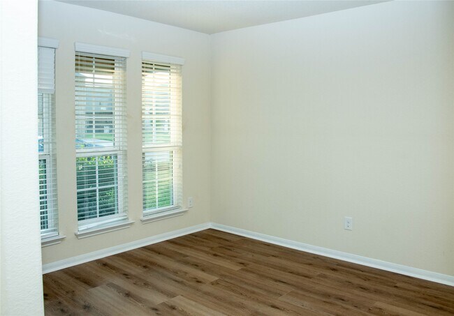 Building Photo - 14910 Hope Hills Ln