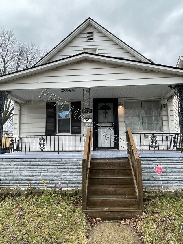 Primary Photo - 80 Hill St