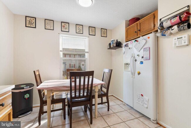 Foto del edificio - 520 Kingdom Ct