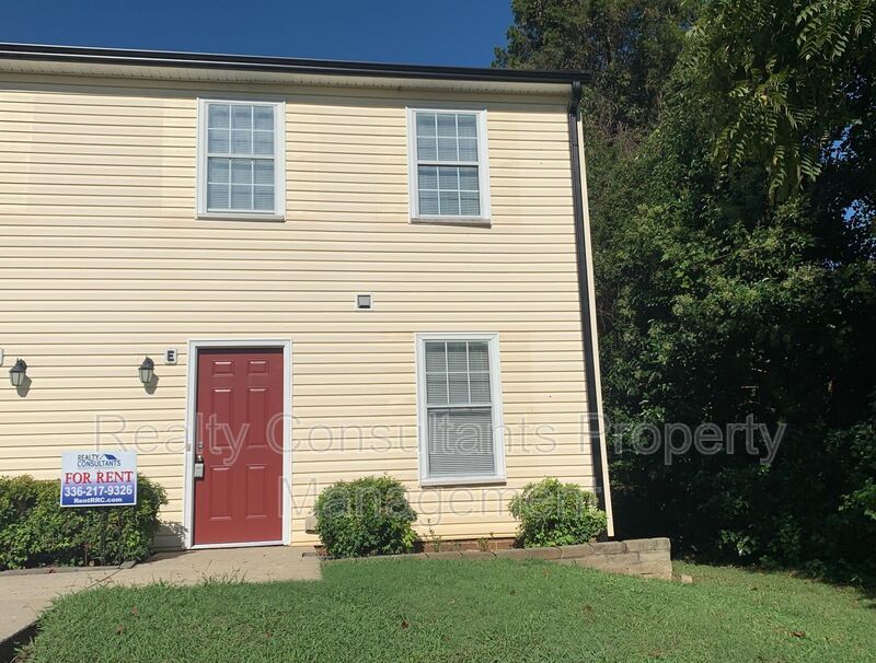 Primary Photo - 3527 Lynhaven Dr