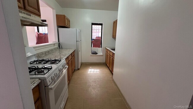 Foto del edificio - 511 Thatford Ave