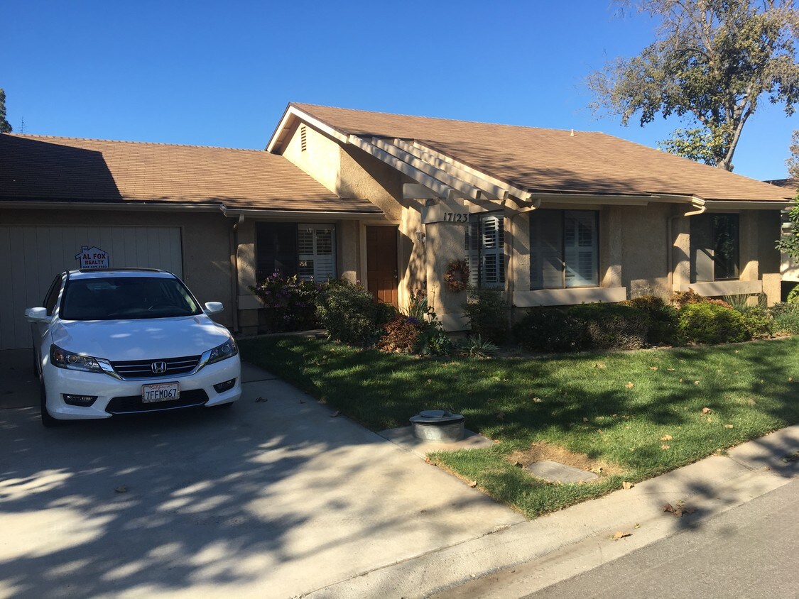 17123 Village 17, Camarillo, CA 93012 Condo for Rent in Camarillo, CA