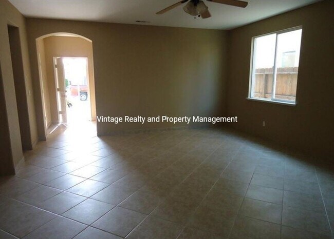 Foto del edificio - 1473 Swallow Tail Ln