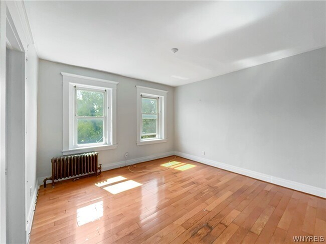 Foto del edificio - 1363 Delaware Ave