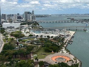 Building Photo - 325 S Biscayne Blvd
