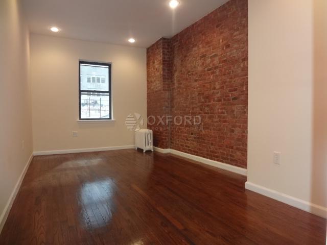 Building Photo - 73 W 47th St