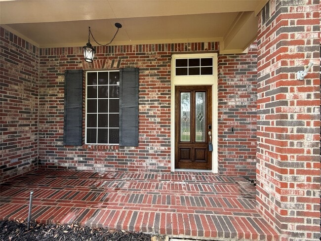 Building Photo - 26823 Lakeridge Park Ln