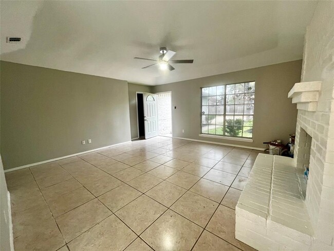 Building Photo - 7007 Grackle Dr