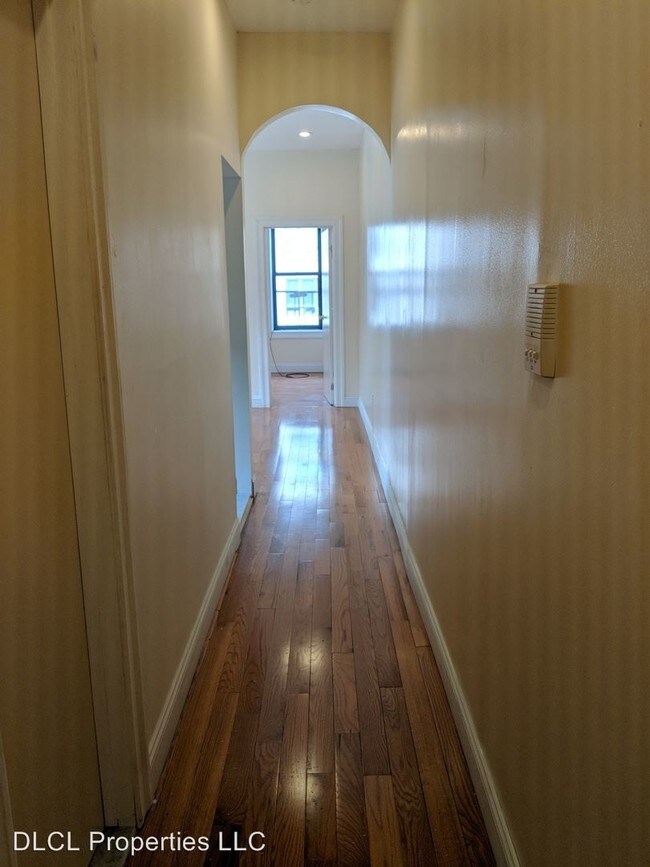 Foto del edificio - 255 Martense St