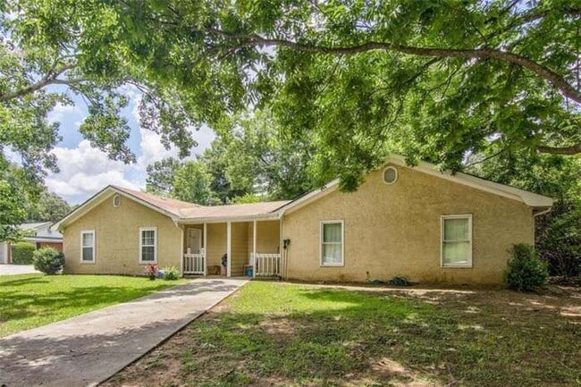 Building Photo - 1706 Riverside Ct NE