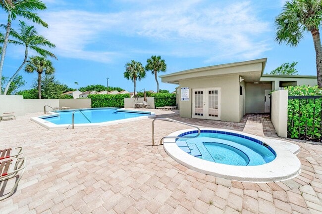 Building Photo - 6372 La Costa Dr