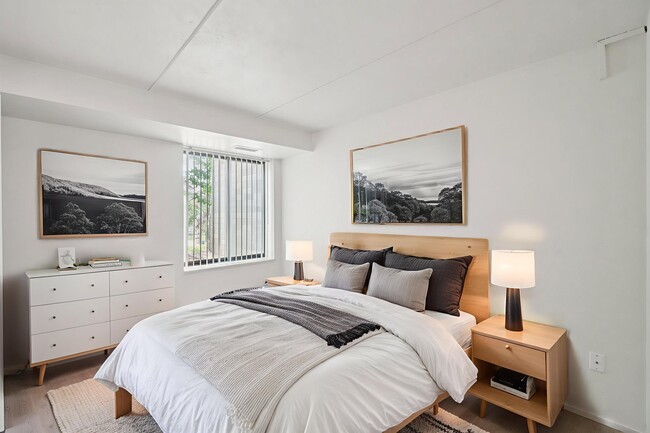 Building Photo - The Heights of Southfield